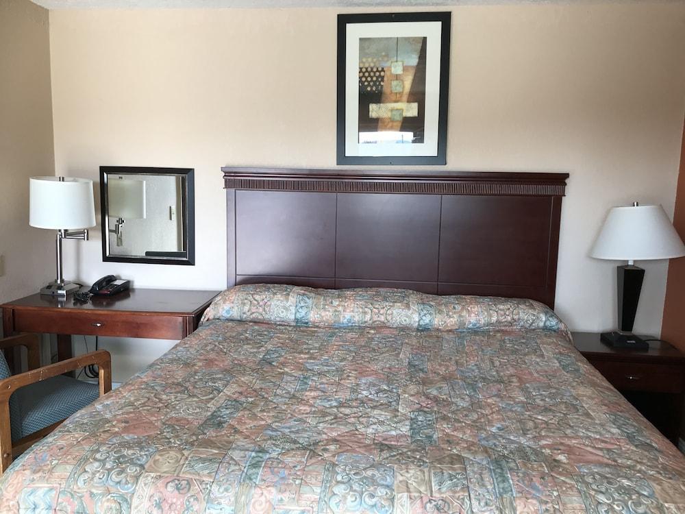 Travel Inn ホースヘッズ エクステリア 写真