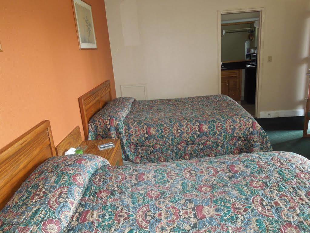Travel Inn ホースヘッズ エクステリア 写真