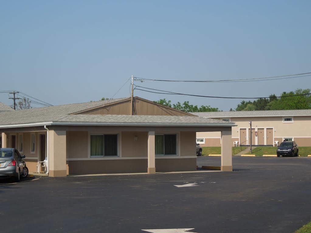 Travel Inn ホースヘッズ エクステリア 写真