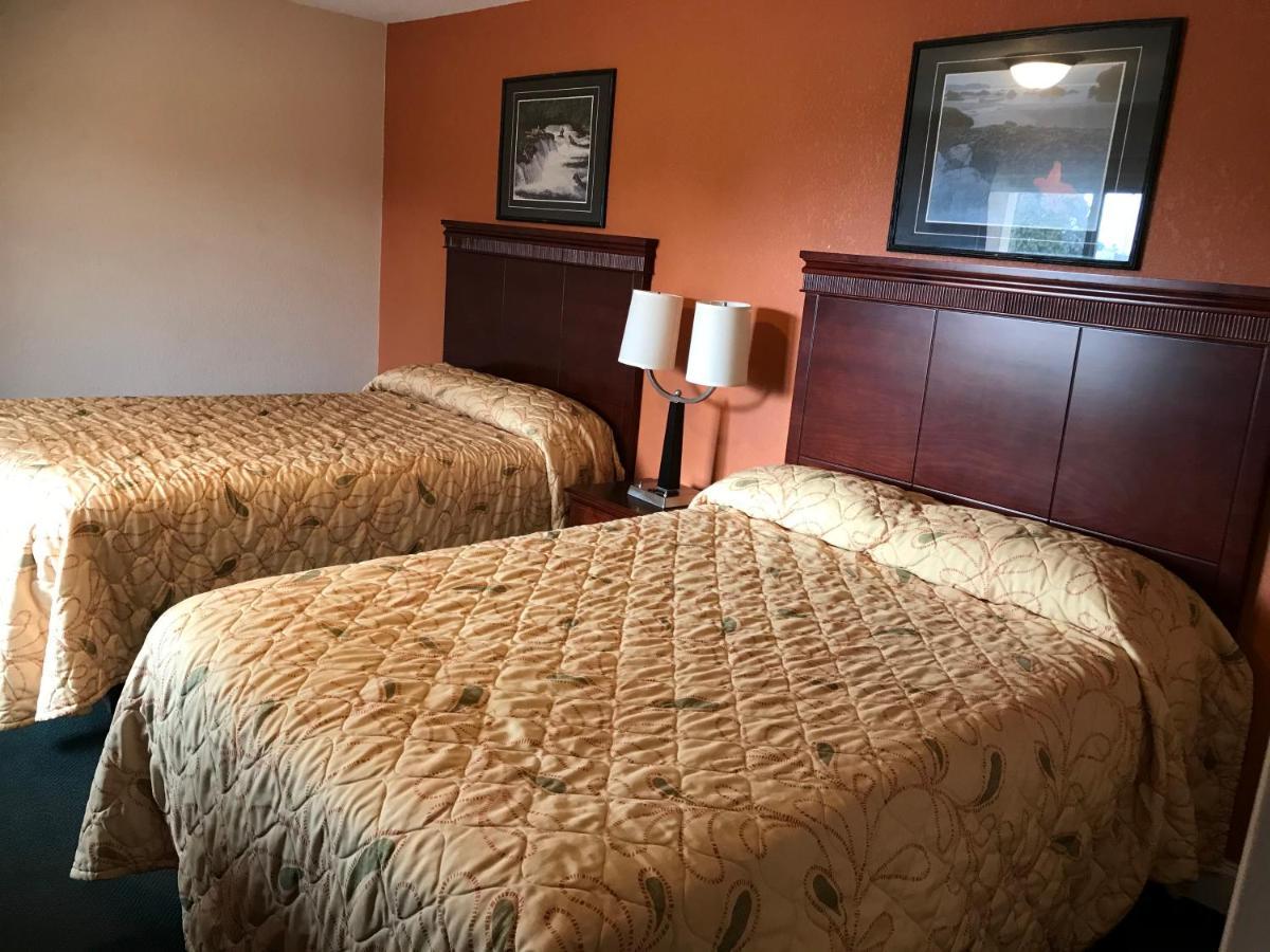 Travel Inn ホースヘッズ エクステリア 写真